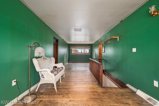 9630 Round Lake Boulevard, White Lake, MI 48386