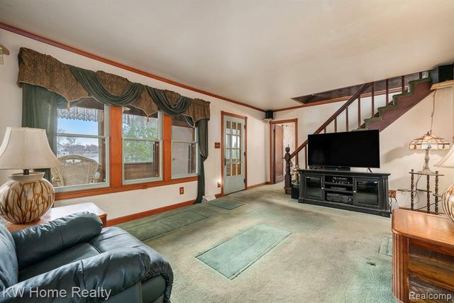 9630 Round Lake Boulevard, White Lake, MI 48386