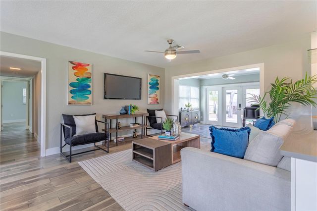 1208 ROSCOMARE AVENUE, Orlando, FL 32806