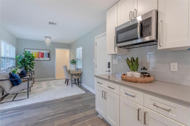 1208 ROSCOMARE AVENUE, Orlando, FL 32806