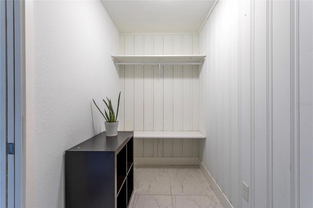 1208 ROSCOMARE AVENUE, Orlando, FL 32806