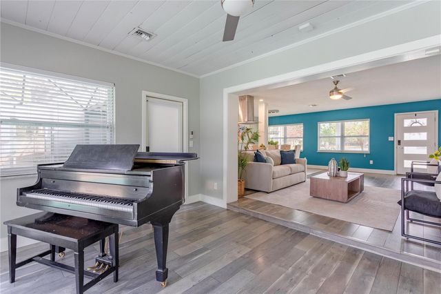 1208 ROSCOMARE AVENUE, Orlando, FL 32806