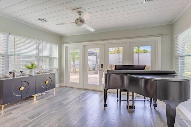 1208 ROSCOMARE AVENUE, Orlando, FL 32806