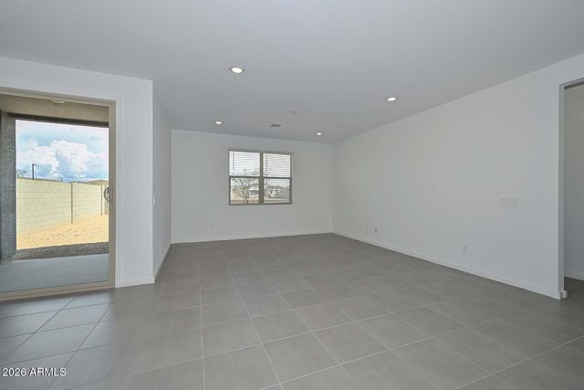 16004 W HONEYSUCKLE Drive, Surprise, AZ 85387