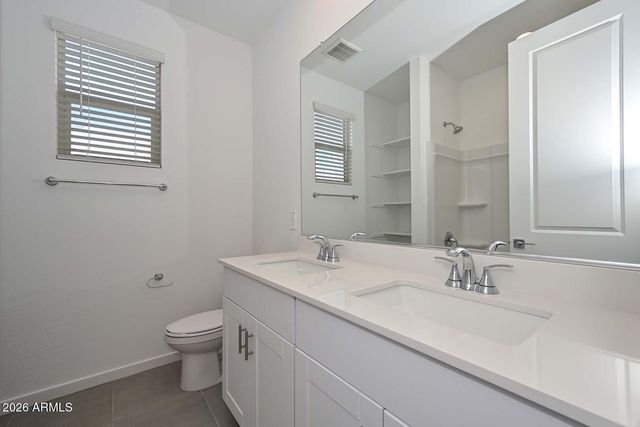 16004 W HONEYSUCKLE Drive, Surprise, AZ 85387