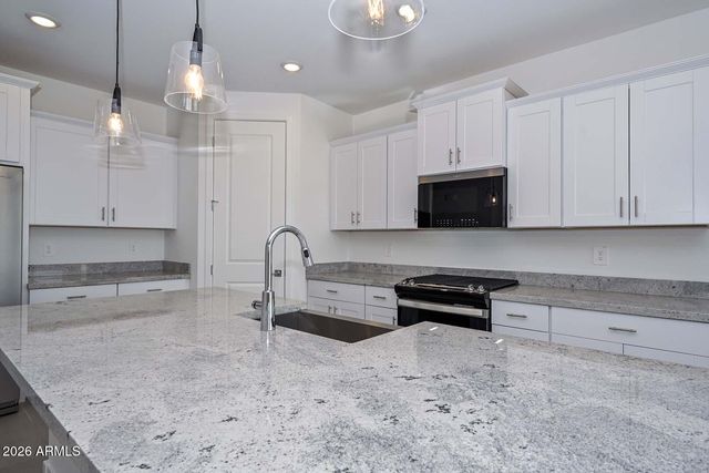 16004 W HONEYSUCKLE Drive, Surprise, AZ 85387