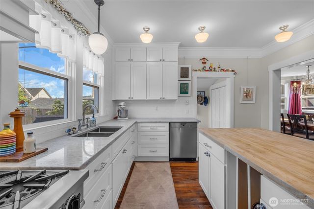 815 N Fife Street, Tacoma, WA 98406