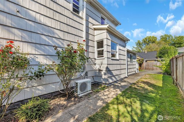 815 N Fife Street, Tacoma, WA 98406