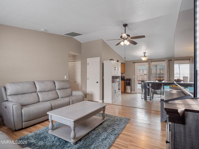 743 Lyell Way, Gardnerville, NV 89460