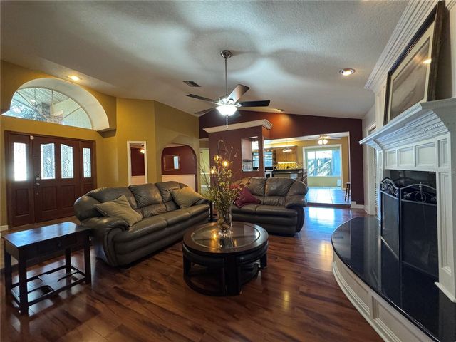 915 HEATHERBROOK DRIVE, Auburndale, FL 33823