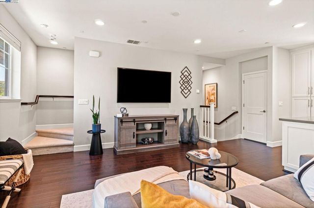 849 Tranquility Circle 3, Livermore, CA 94551