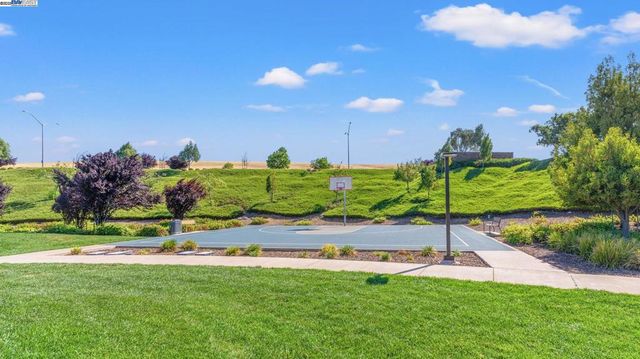 849 Tranquility Circle 3, Livermore, CA 94551