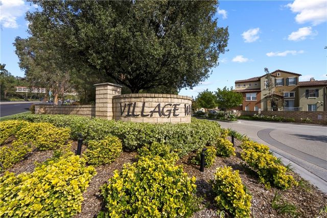 23402 Abbey Glen Place, Valencia, CA 91354