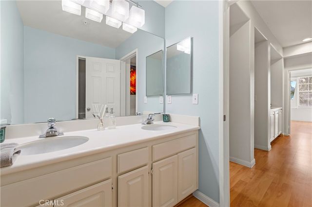 23402 Abbey Glen Place, Valencia, CA 91354