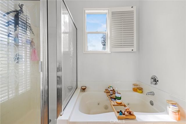 23402 Abbey Glen Place, Valencia, CA 91354