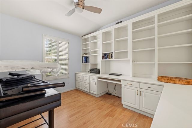 23402 Abbey Glen Place, Valencia, CA 91354