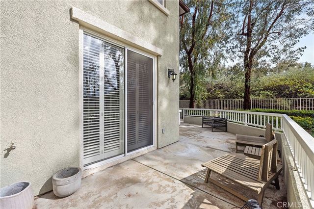 23402 Abbey Glen Place, Valencia, CA 91354