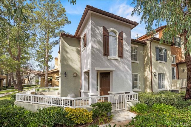 23402 Abbey Glen Place, Valencia, CA 91354