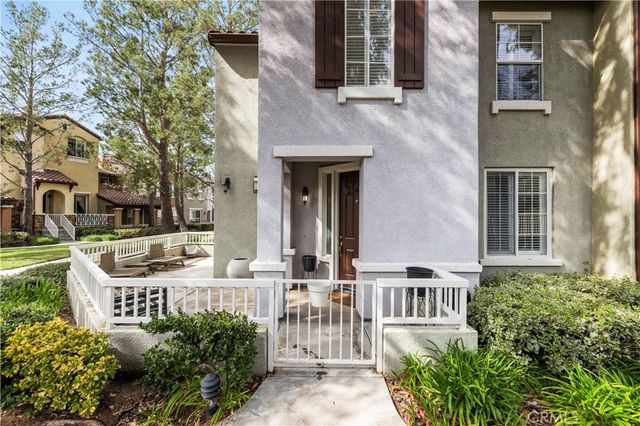 23402 Abbey Glen Place, Valencia, CA 91354