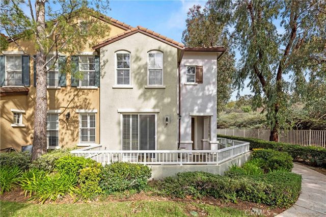 23402 Abbey Glen Place, Valencia, CA 91354