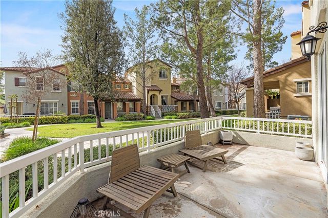 23402 Abbey Glen Place, Valencia, CA 91354