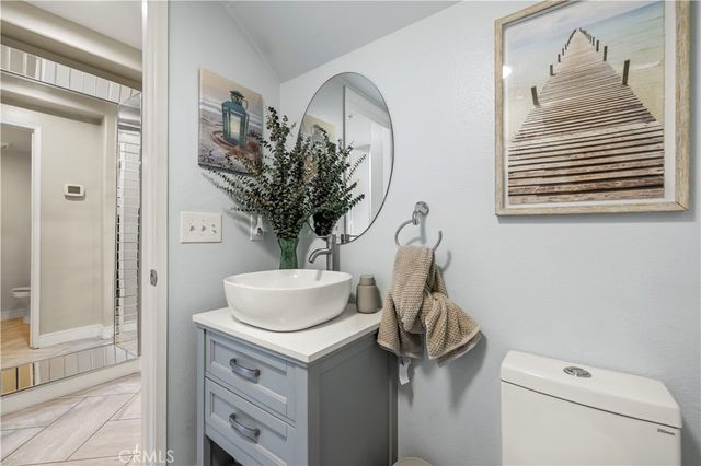 23402 Abbey Glen Place, Valencia, CA 91354