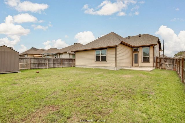 2103 Markley Drive, Bryan, TX 77807