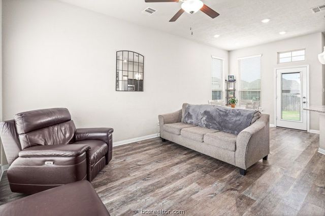 2103 Markley Drive, Bryan, TX 77807