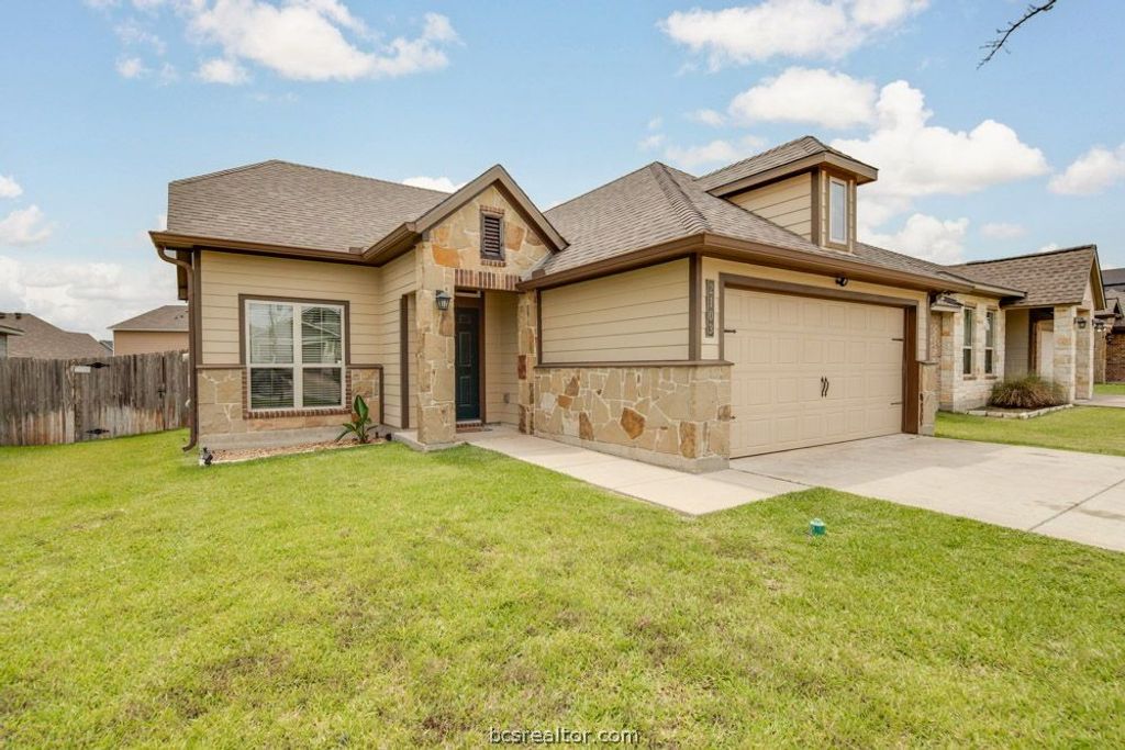 2103 Markley Drive, Bryan, TX 77807