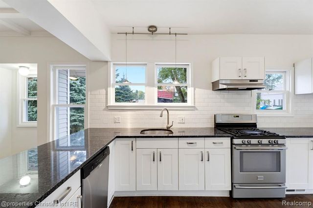 119 Crane Avenue, Royal Oak, MI 48067