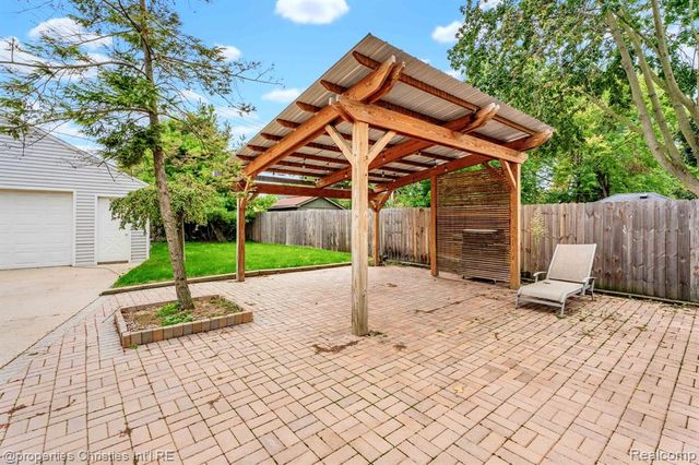 119 Crane Avenue, Royal Oak, MI 48067