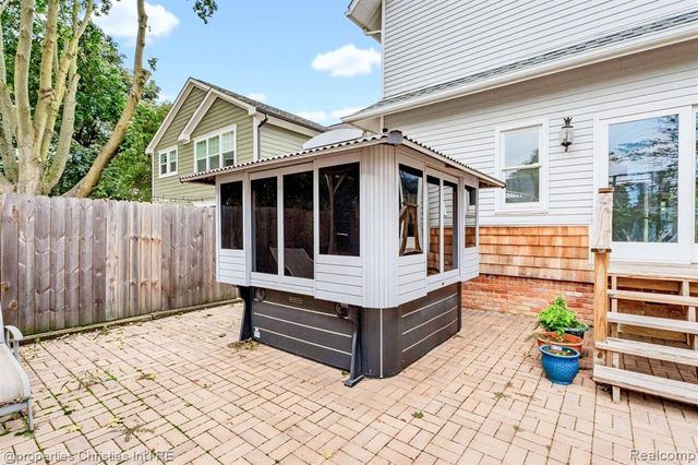 119 Crane Avenue, Royal Oak, MI 48067
