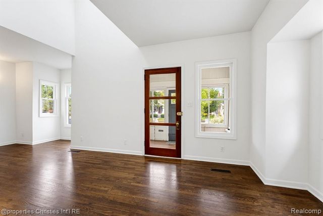 119 Crane Avenue, Royal Oak, MI 48067