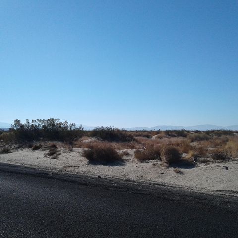 140 E Ave J-12, Lancaster, CA 93535