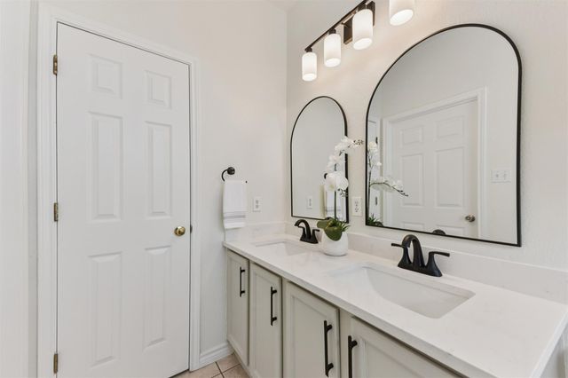 812 Northcreek BLVD, Leander, TX 78641