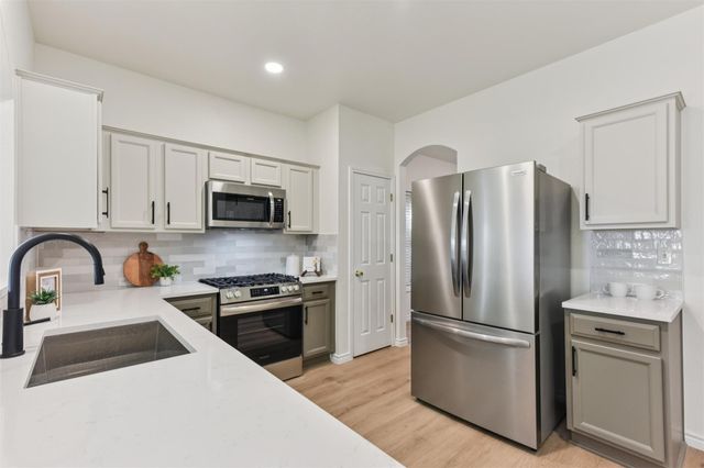 812 Northcreek BLVD, Leander, TX 78641