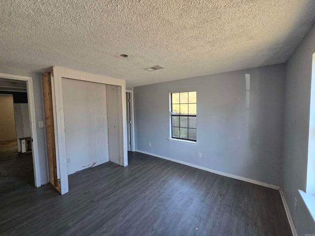 4 Jessilea, Conway, AR 72032