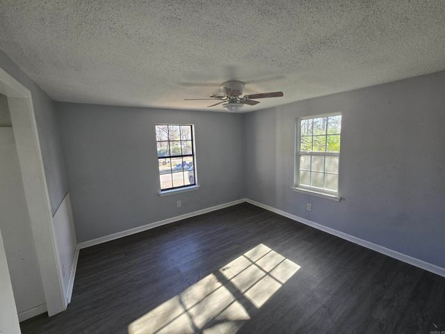 4 Jessilea, Conway, AR 72032