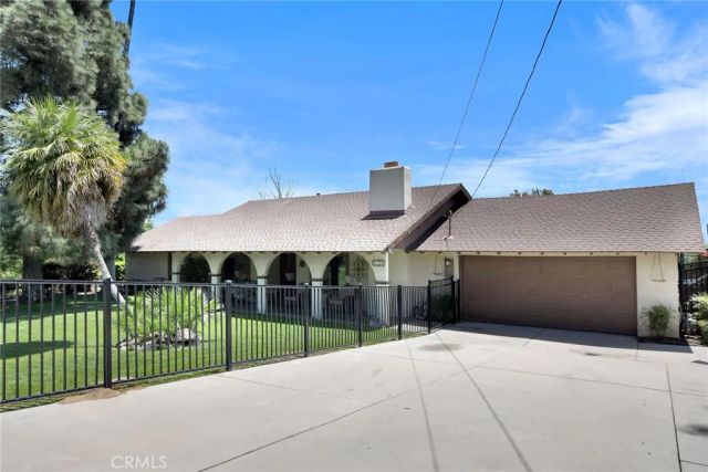 6198 Limonite, Jurupa Valley, CA 92509