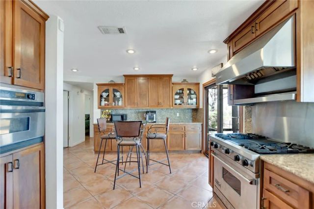 6198 Limonite, Jurupa Valley, CA 92509