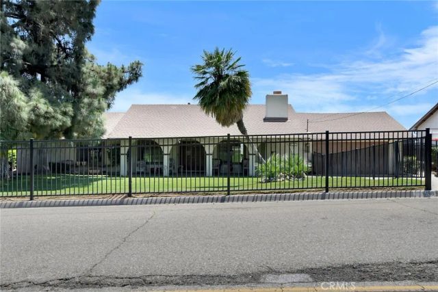 6198 Limonite, Jurupa Valley, CA 92509