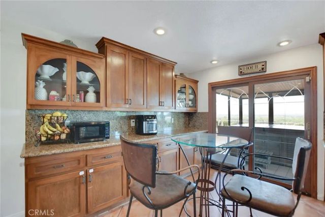 6198 Limonite, Jurupa Valley, CA 92509