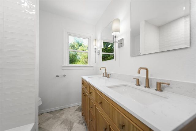 1117 W Symmes Street, Norman, OK 73069