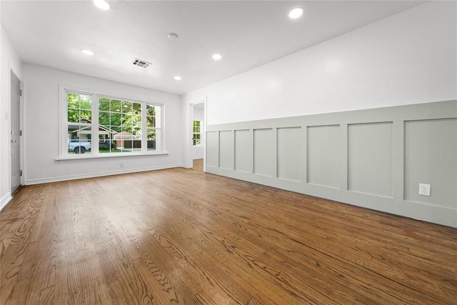 1117 W Symmes Street, Norman, OK 73069