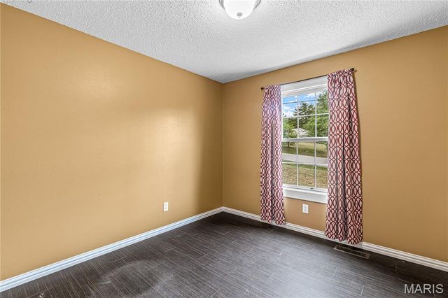 2609 Parthenon Drive, De Soto, MO 63020