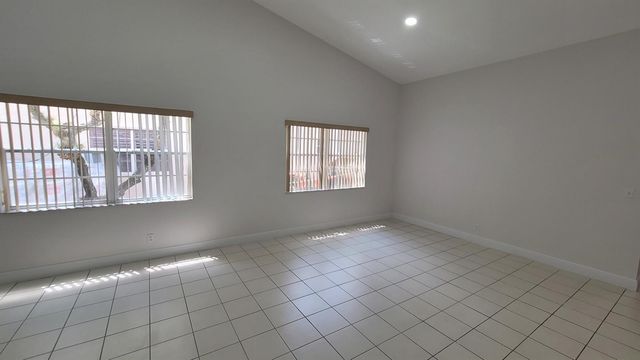 7570 DIAMOND POINTE Circle, Delray Beach, FL 33446