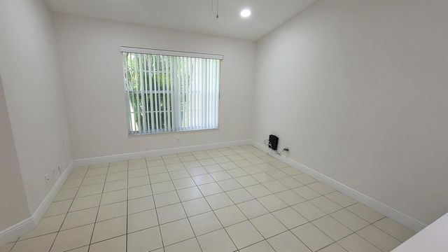 7570 DIAMOND POINTE Circle, Delray Beach, FL 33446