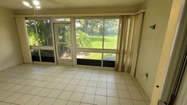 7570 DIAMOND POINTE Circle, Delray Beach, FL 33446
