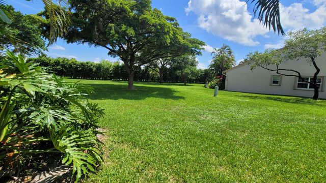7570 DIAMOND POINTE Circle, Delray Beach, FL 33446