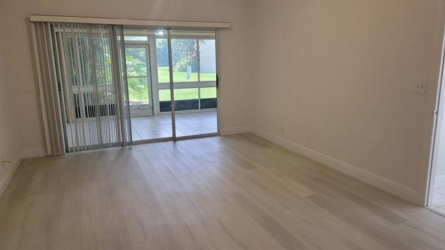 7570 DIAMOND POINTE Circle, Delray Beach, FL 33446